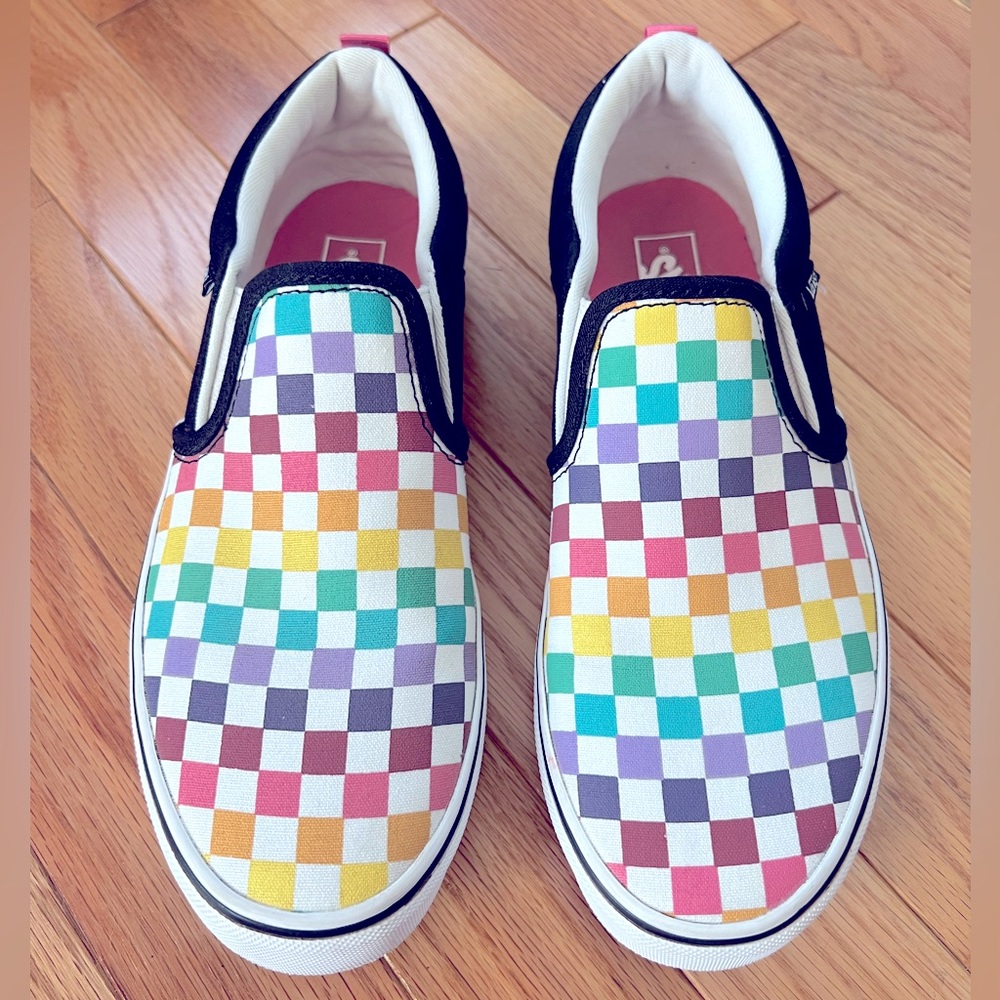 Girls rainbow checkered VANS. Size Missy 6.0.